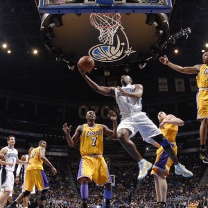 开云全站下载-NBA裁判判罚引发热议，nba裁判法