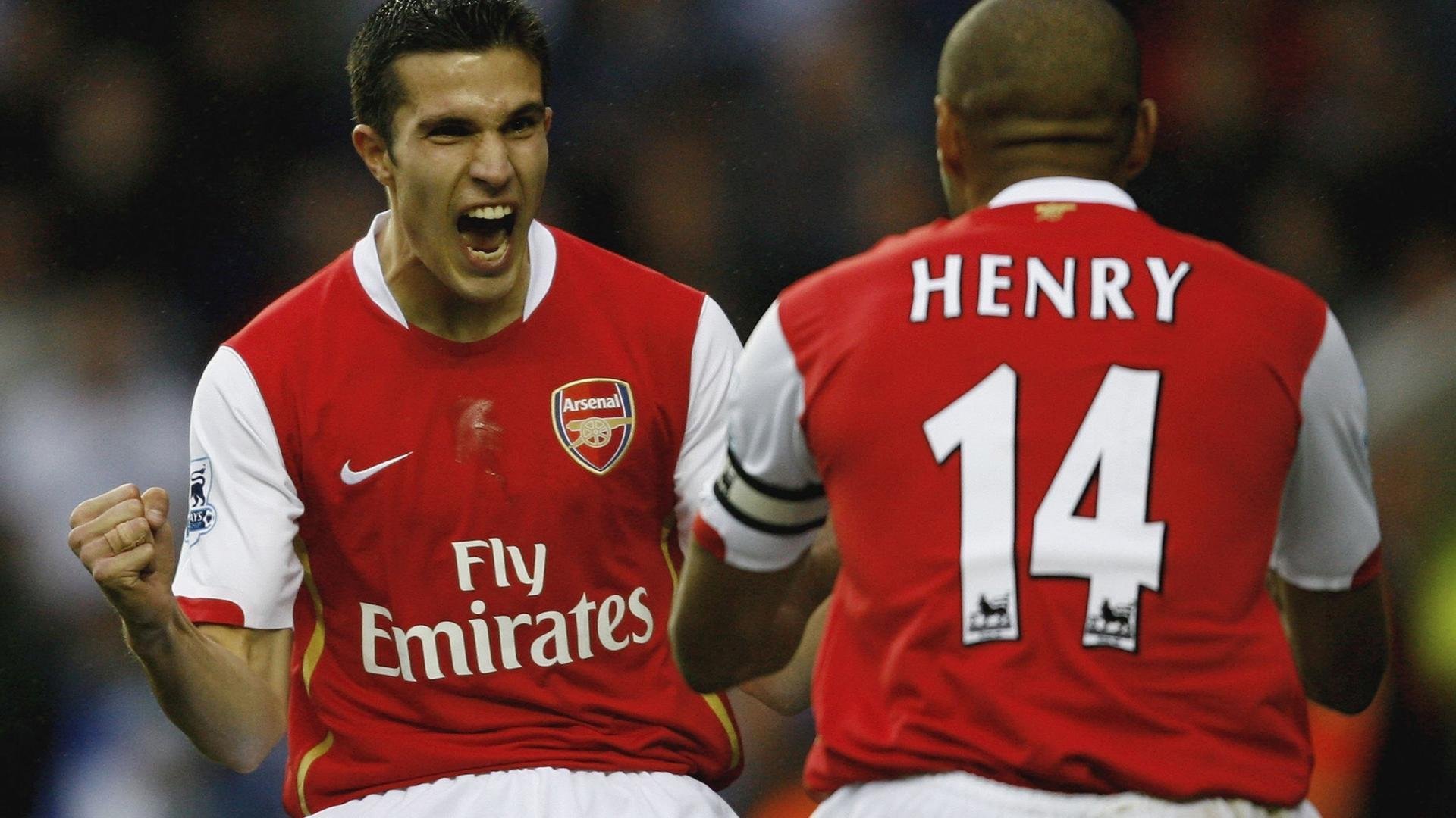 上海海港防线表现持续提升，上海海港官微