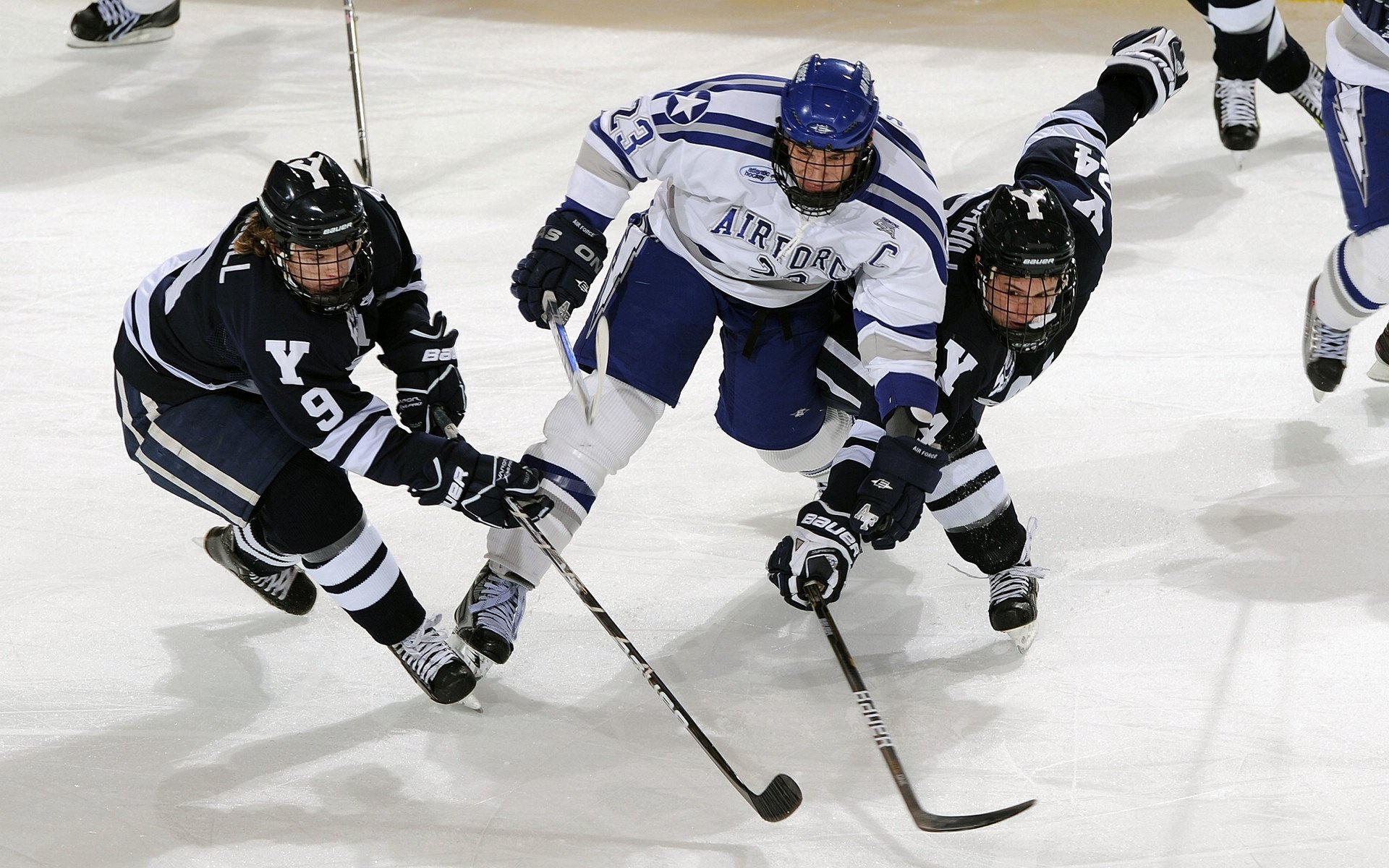 法甲争冠激战：巴黎逆转里尔，积分差距缩小，巴黎vs里尔法超杯